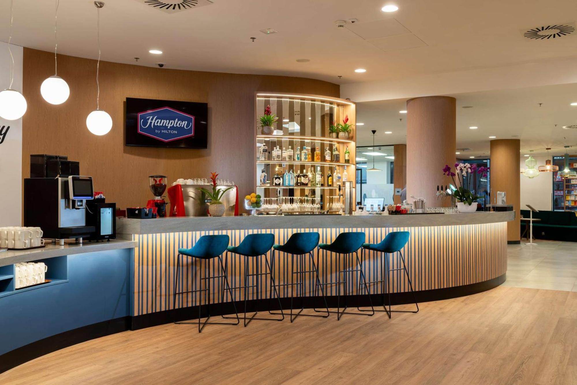 Hampton By Hilton Budapest City Centre Esterno foto