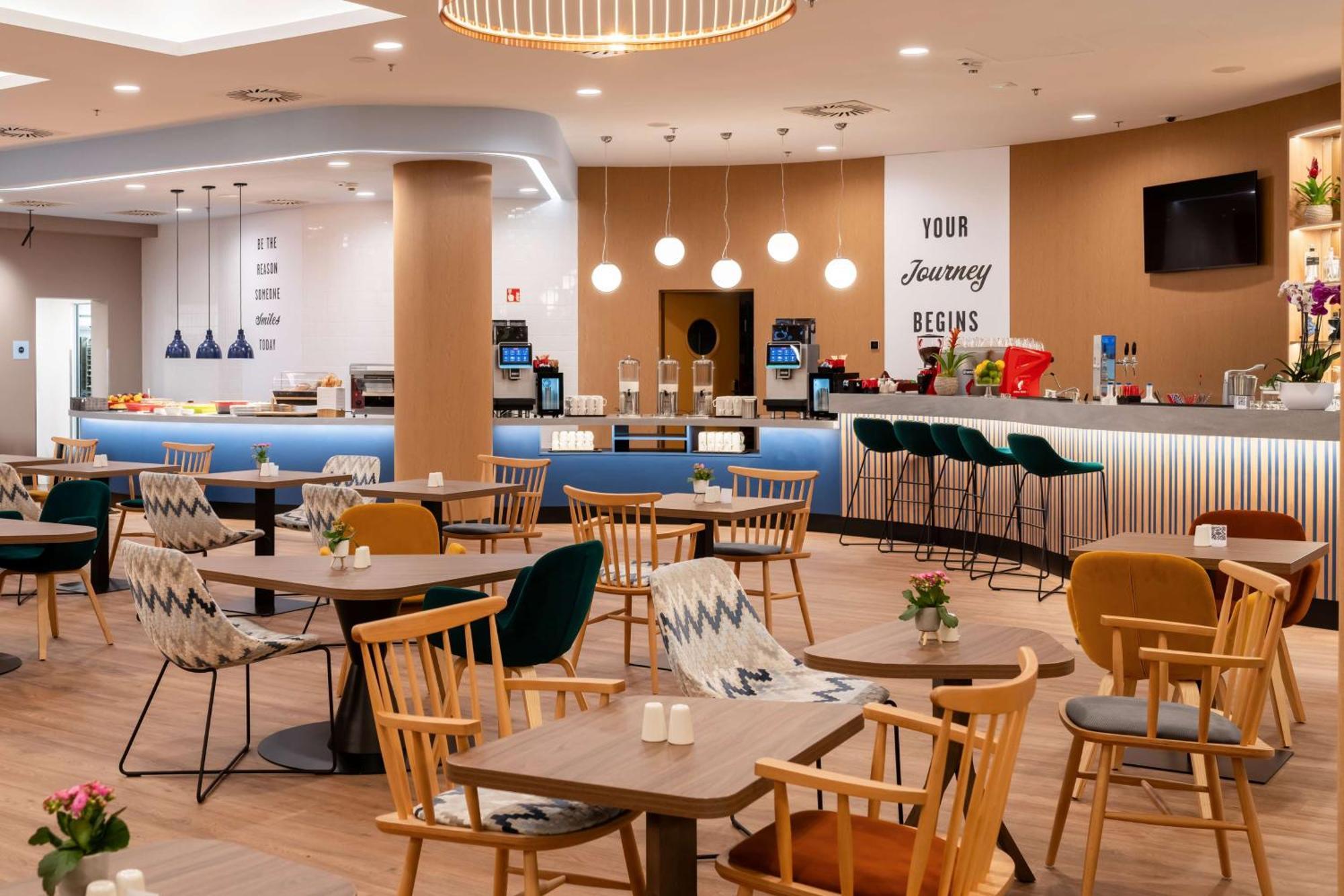 Hampton By Hilton Budapest City Centre Esterno foto
